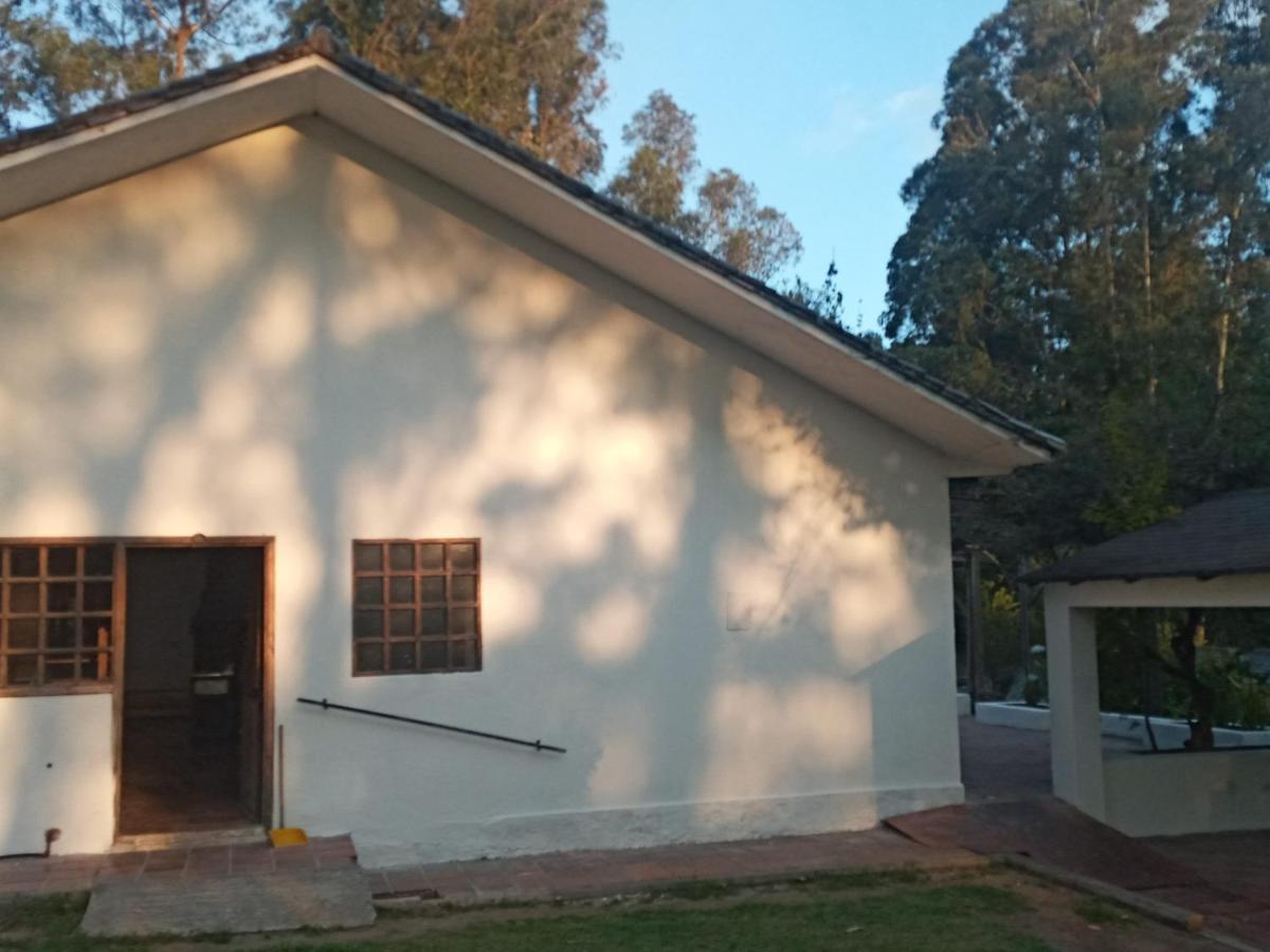 Quinta Los Eucaliptos Villa Quito Luaran gambar