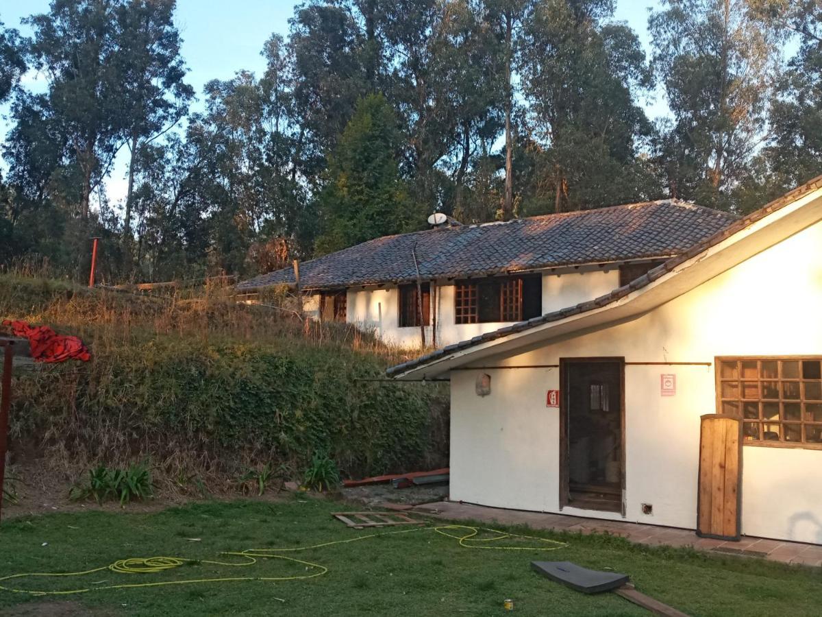 Quinta Los Eucaliptos Villa Quito Luaran gambar