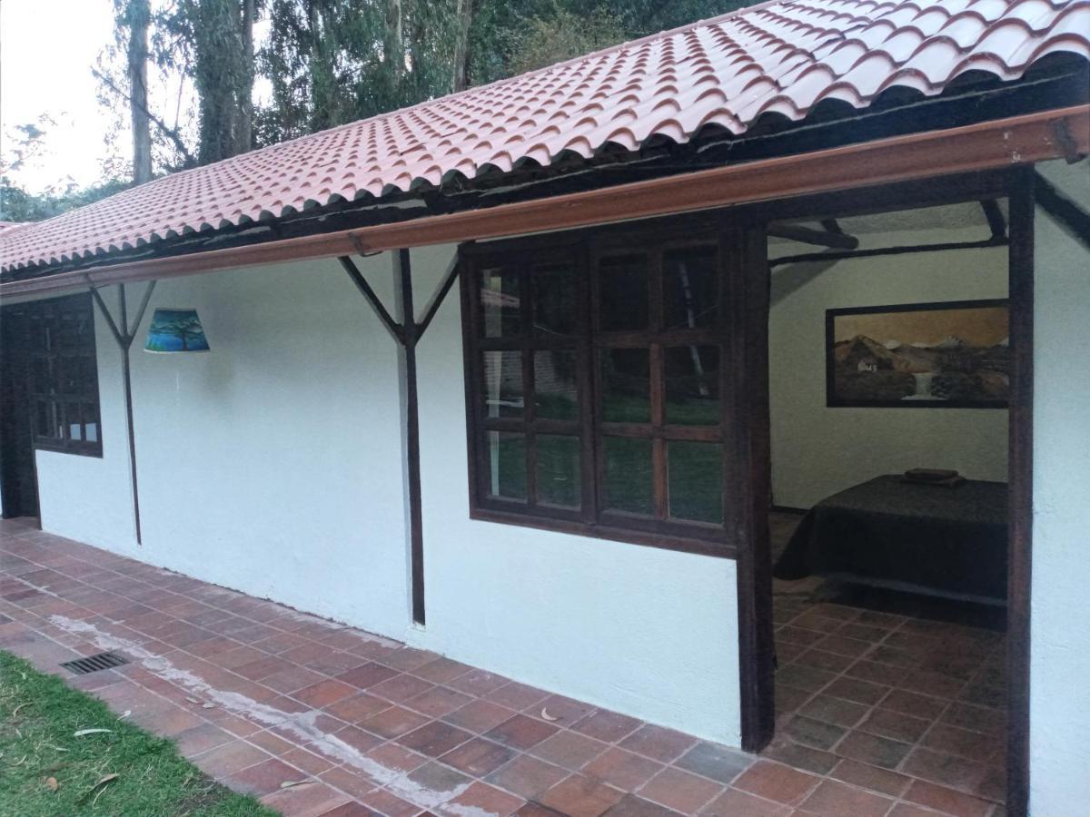Quinta Los Eucaliptos Villa Quito Luaran gambar