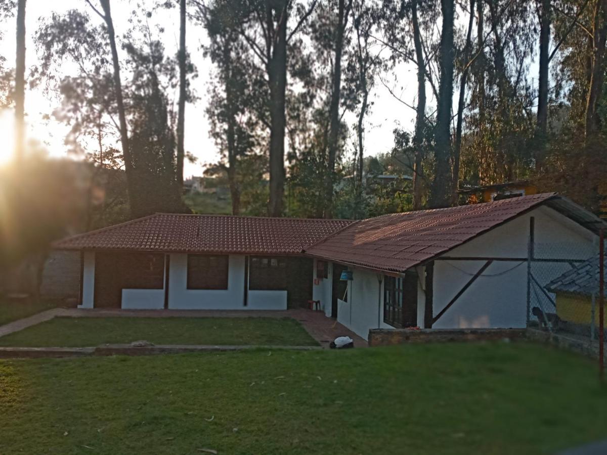 Quinta Los Eucaliptos Villa Quito Luaran gambar