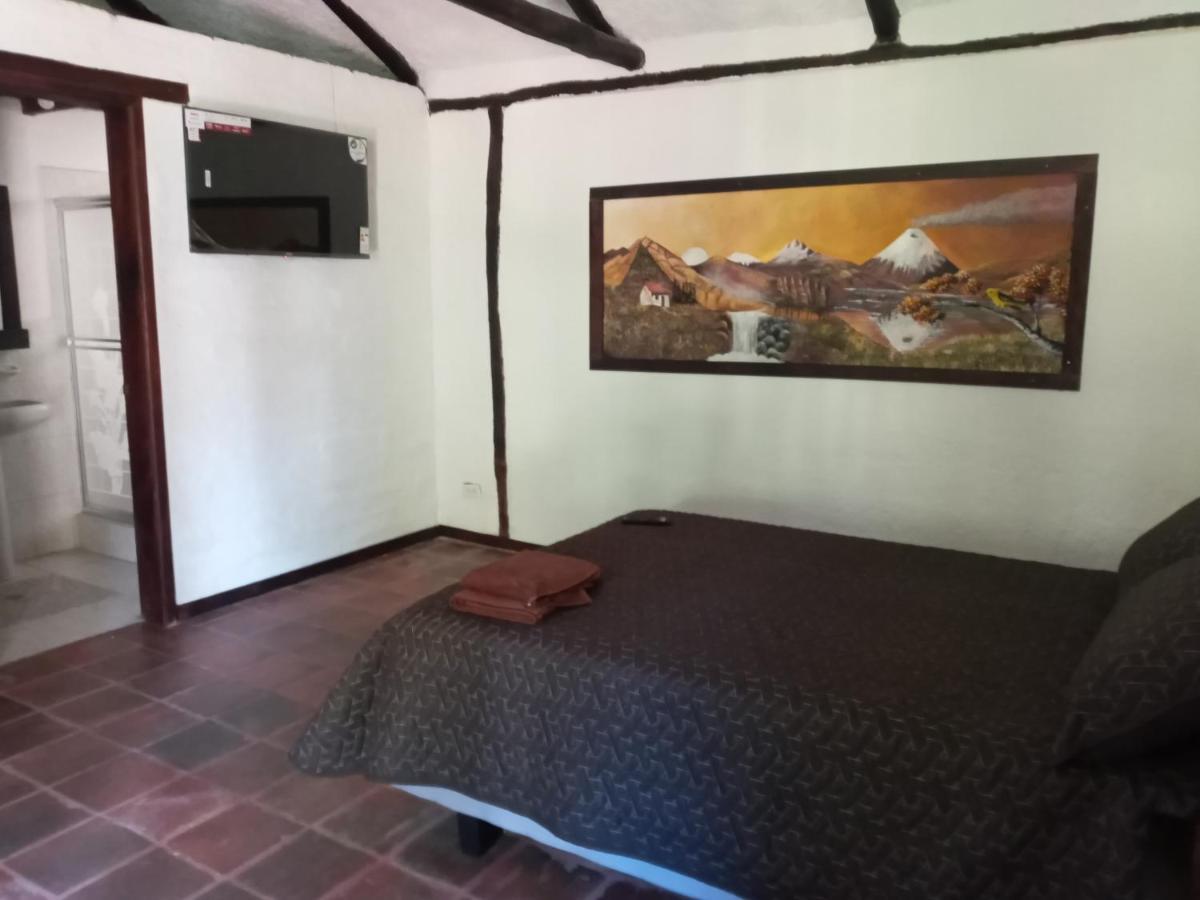 Quinta Los Eucaliptos Villa Quito Luaran gambar